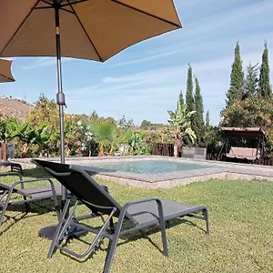  Villa Aguacate